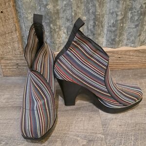 Twizzler Women's 4" Wedged Booties-  Size 24